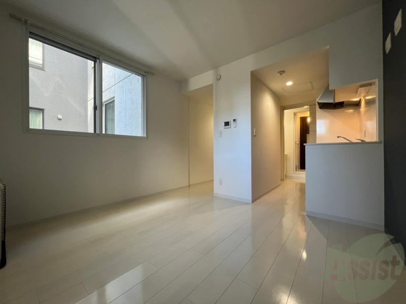 居室・リビング　広くてキレイなお部屋が広がっていて、充実した生活が送れそう。