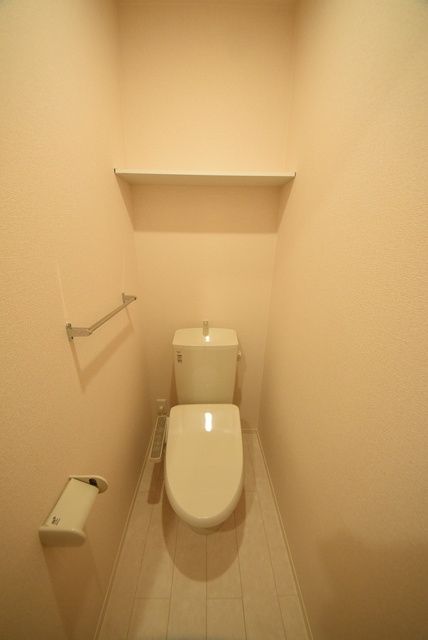 トイレ　※別号室参考写真です