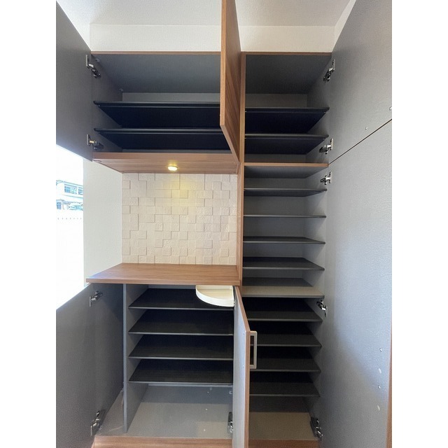 収納　シューズボックス