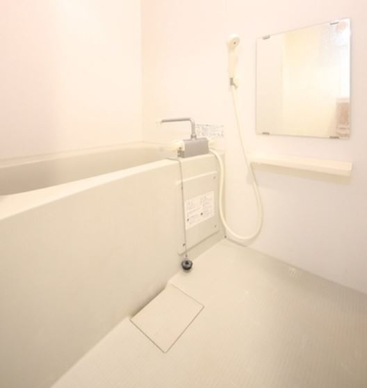 バス・シャワールーム　★ゆったりとできる広さの浴槽★