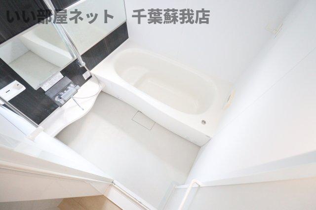 バス・シャワールーム　ゆったり過ごせるお風呂です