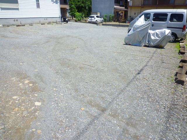 駐車場　駐車場スペース