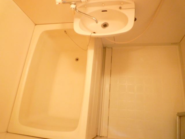 バス・シャワールーム　１日の疲れを癒すバスルーム