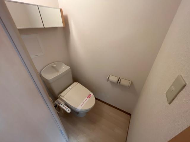 トイレ　トイレ