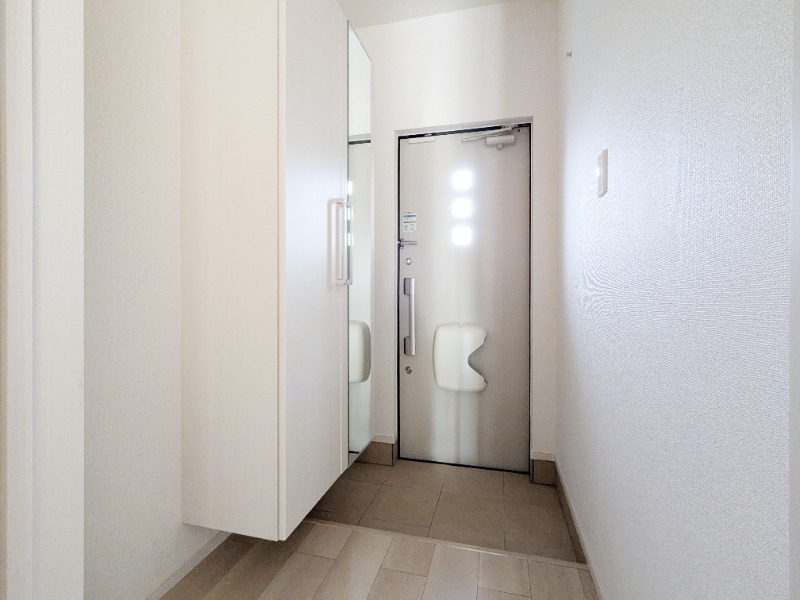 玄関　図面と現状に相違がある場合には現状を優先