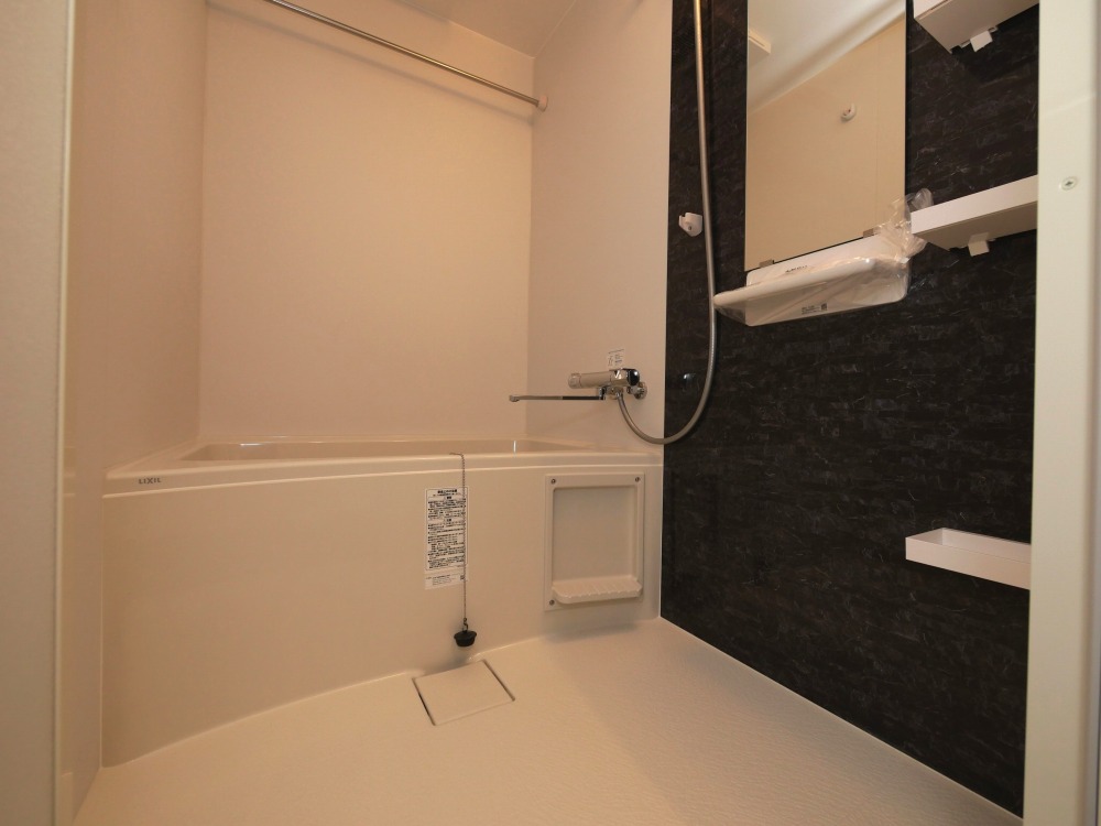 バス・シャワールーム　ゆったり過ごせるお風呂です