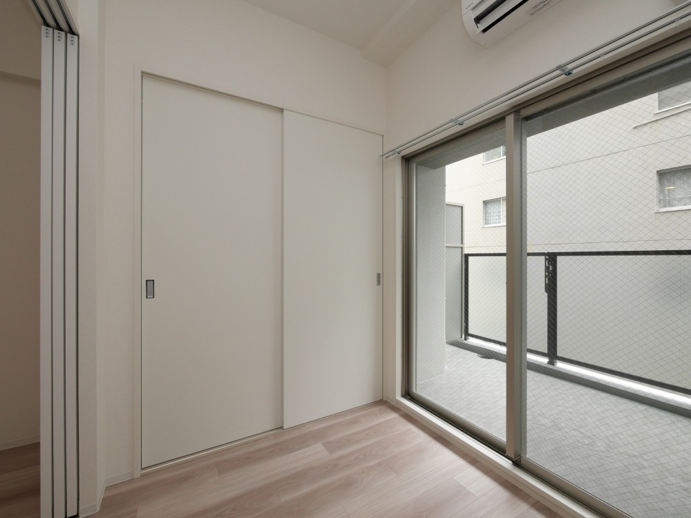 居室・リビング　広々とした洋室です