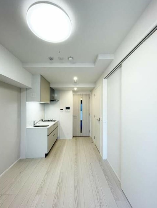 居室・リビング　※別部屋の参考写真です。