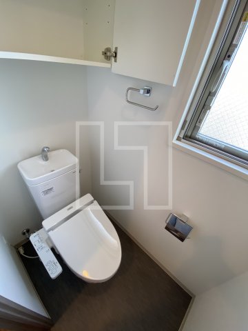 トイレ　パークアクシス大阪新町　温水洗浄便座