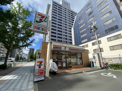 コンビニ　セブンイレブン（コンビニ）まで60m