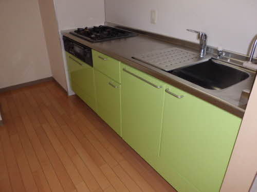 キッチン　別号室の写真です（反転）