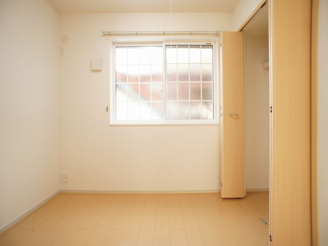 その他部屋・スペース　清潔感のあるきれいな洋間です♪
