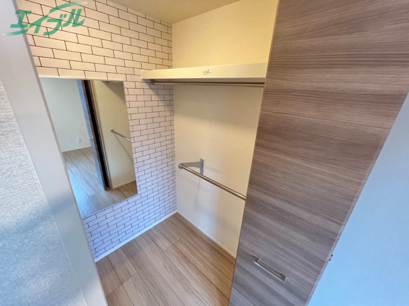収納　同型参考写真