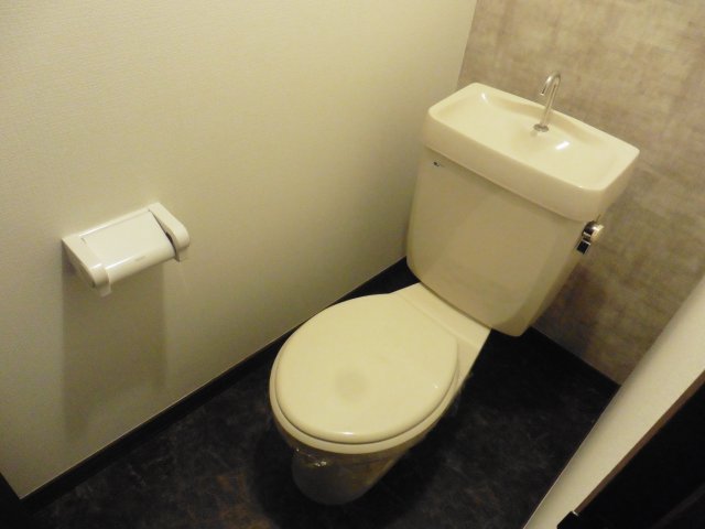 トイレ　102別部屋参考写真