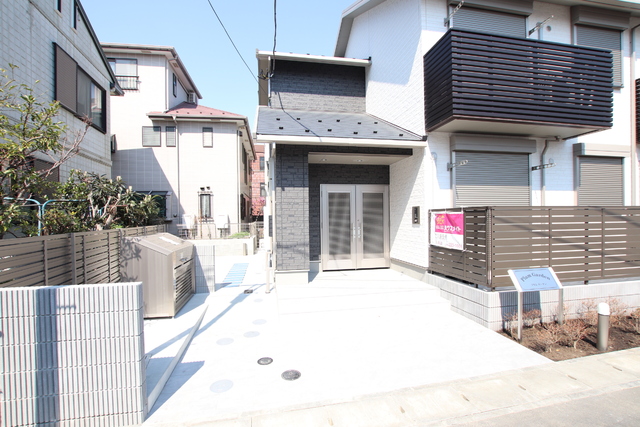 エントランス　建物入口