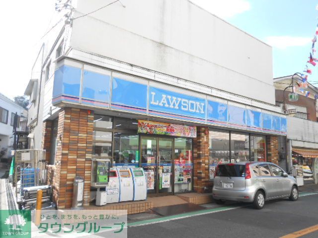 コンビニ　ローソン京急田浦駅前店（コンビニ）まで300m