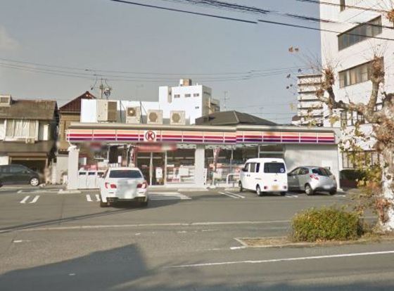 コンビニ　サークルＫ岡山鹿田店（コンビニ）まで378m