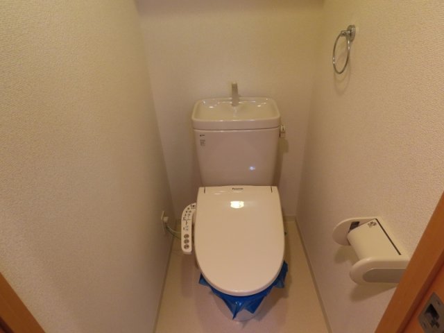 トイレ　別号室参考写真