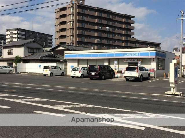コンビニ　ローソン（コンビニ）まで2010m