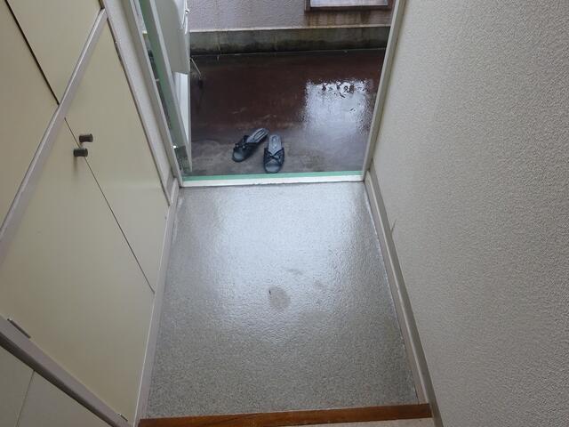 玄関　?