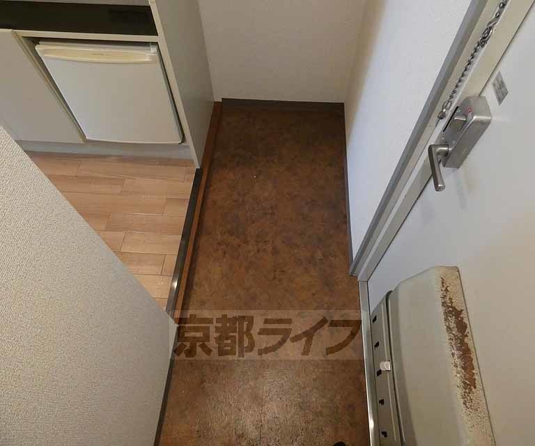 玄関　玄関広さあります。