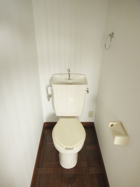 トイレ　※他部屋参考写真