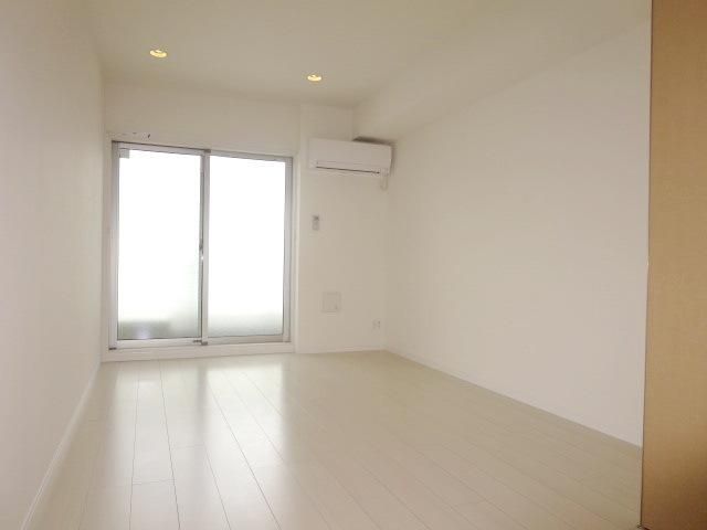 その他部屋・スペース　★洋室8.2帖のお部屋です★