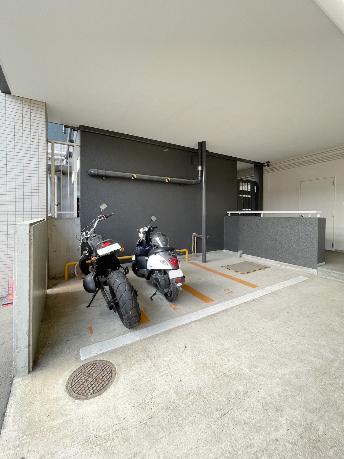その他共有部分　原付きバイク置場