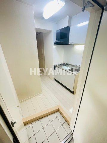 玄関　※類似間取りの別の階のお部屋の画像です※現況を優先します