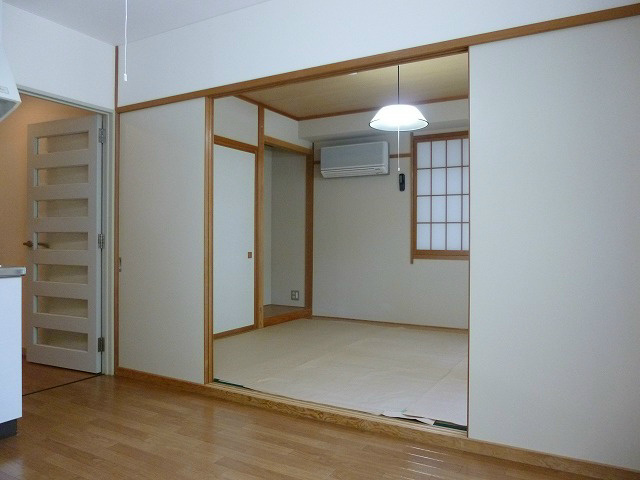 居室・リビング　※写真は203号室のお部屋です。