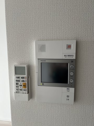 セキュリティ　モニター付きインターホン