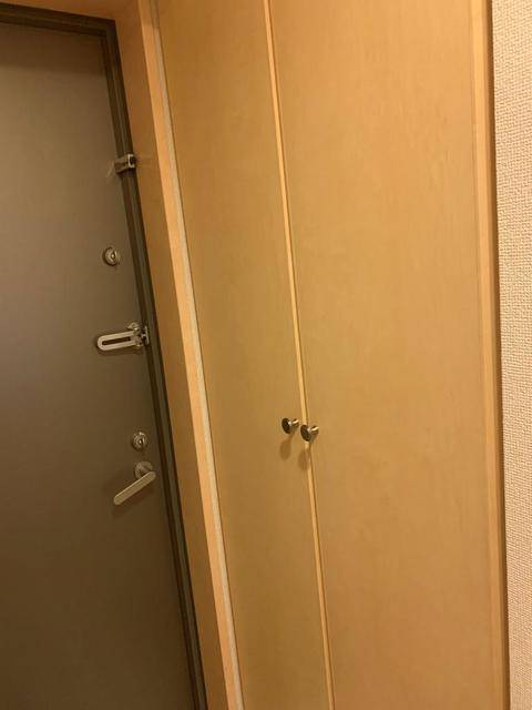 玄関　シューズボックス付きの玄関です☆