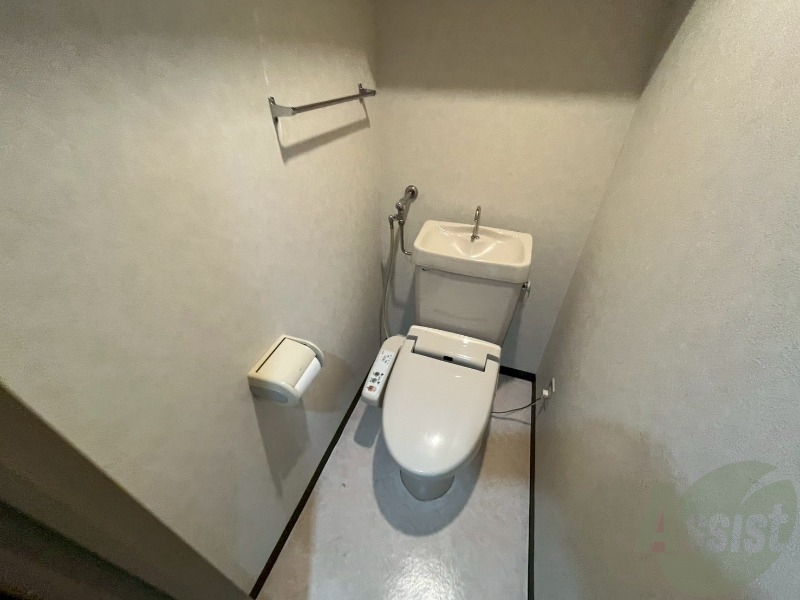 トイレ　トイレです。ウォシュレット付を探している方、おすすめです。