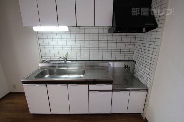 キッチン　キッチン収納も充実しております