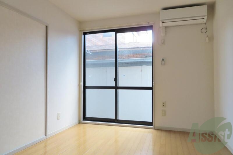 居室・リビング　南向きで陽当りの良さそうなお部屋ですねー