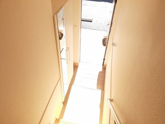 玄関　明るい玄関です