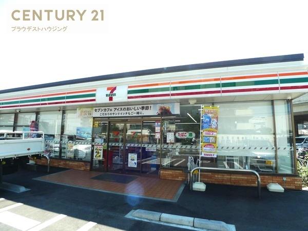 コンビニ　セブンイレブン東大阪川俣１丁目店（コンビニ）まで409m