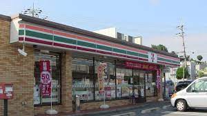 コンビニ　セブンイレブン大津真野4丁目店（コンビニ）まで949m