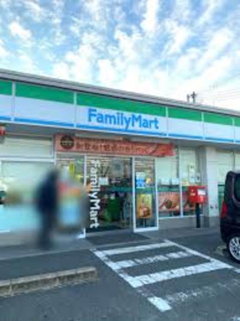 コンビニ　ファミリーマート京田辺大住店（コンビニ）まで891m