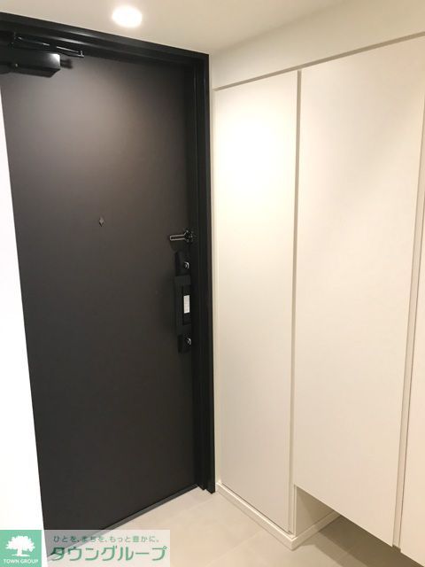 玄関　※写真は同タイプ住戸です。