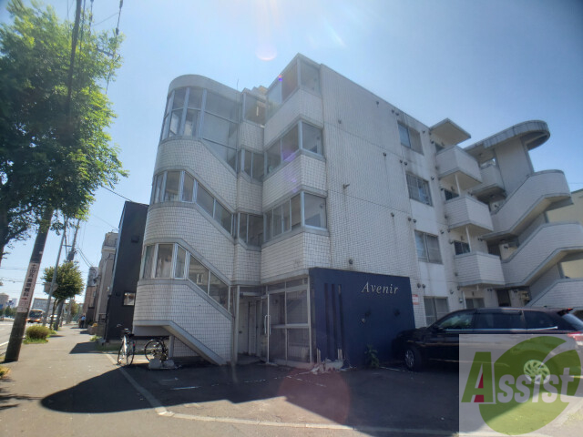 建物外観　札幌市北区北２０条西「アヴニール」
