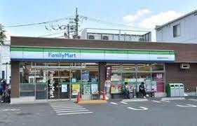 コンビニ　ファミリーマート板橋高島平団地前店（コンビニ）まで184m