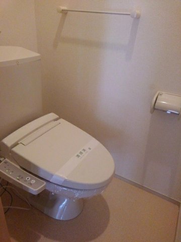 トイレ　トイレもきれいです