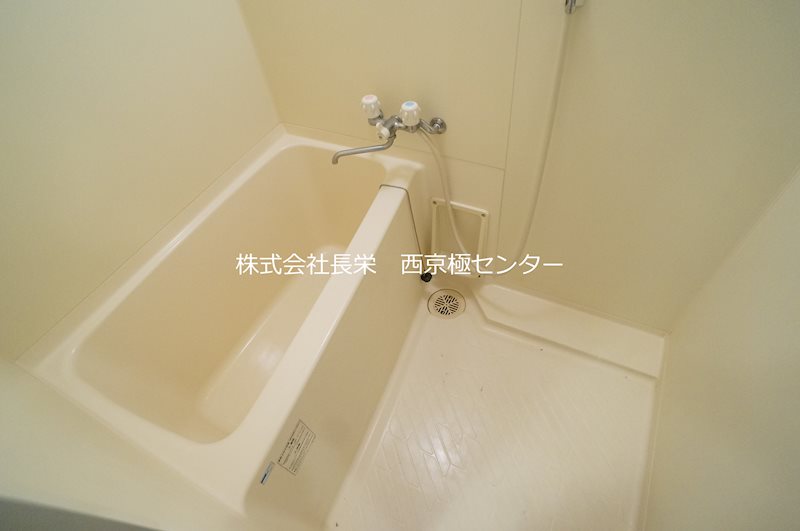 バス・シャワールーム　※同タイプ702号室の参考写真です★（実際のお部屋とは異なり