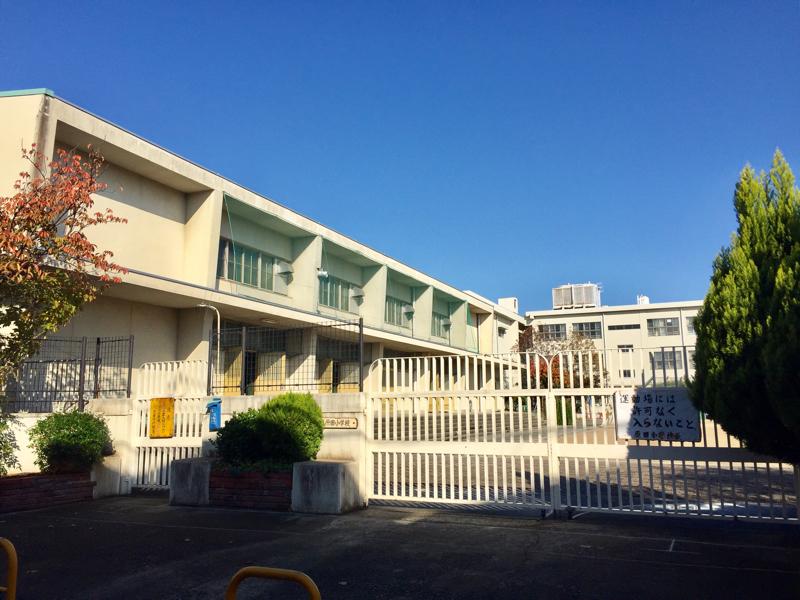 小学校　豊中市立原田小学校（小学校）まで369m