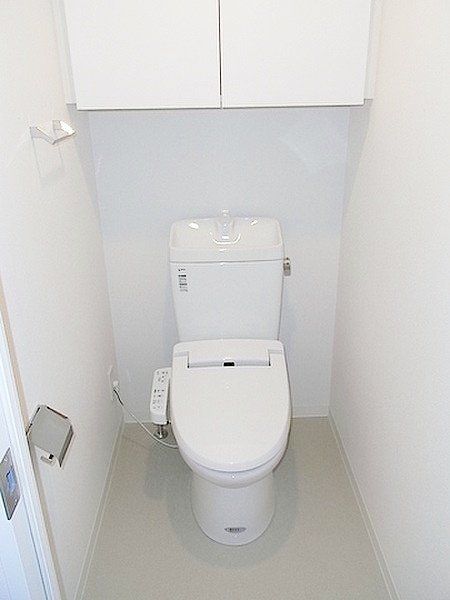 トイレ　※同タイプの別のお部屋です。