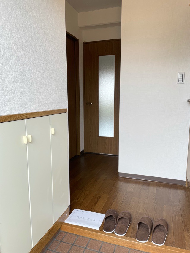 玄関　※同物件・別部屋のお写真です。