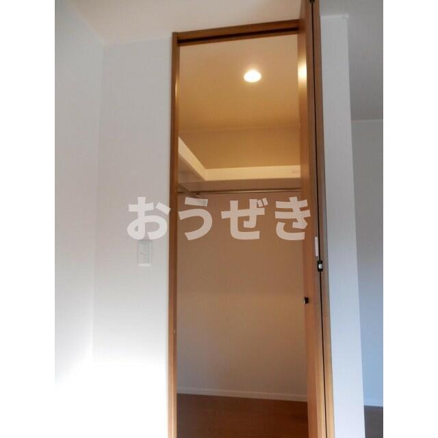 収納　広々ウォークインクローゼット?
