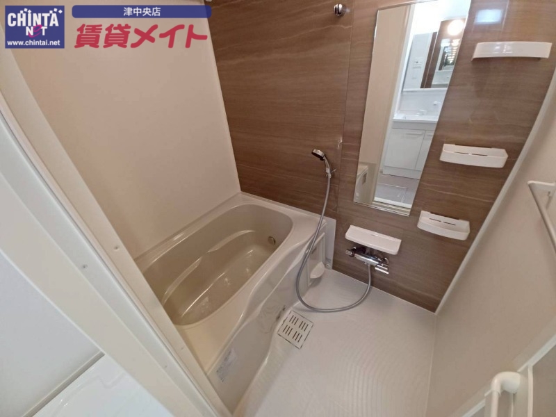 バス・シャワールーム　同型タイプ画像