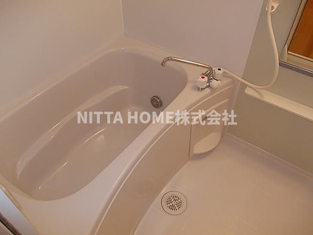 バス・シャワールーム　追い焚きや浴室乾燥などの設備付き◇